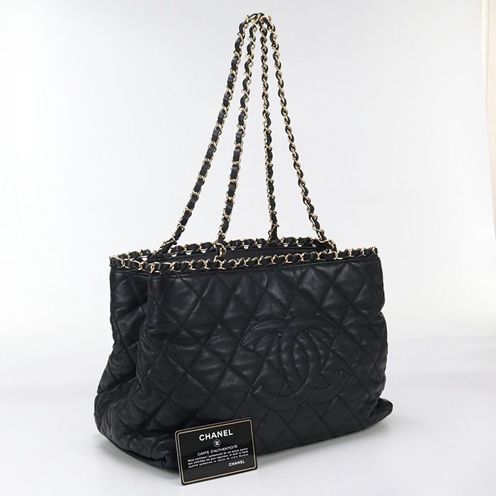 Chanel Chain Shoulder Bag Shoulder Bag Lambskin Ladies