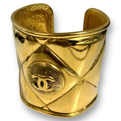 Chanel Vintage Coco Mark Big Bangle Unisex Gold