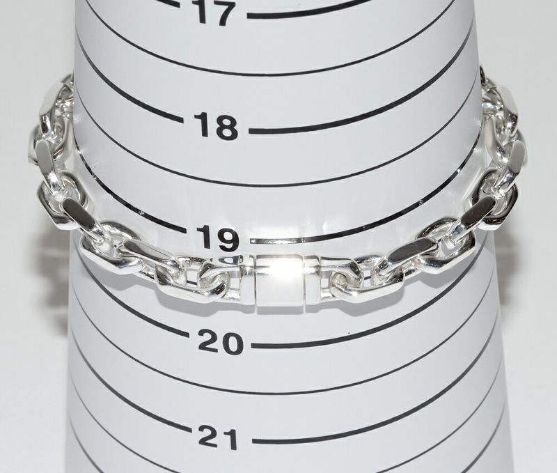 Tiffany & Co Bracelet SM 1837 Makers ID Chain Bracelet Medium