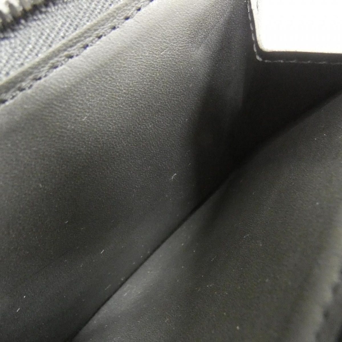 Louis Vuitton LV Aerolog Portefeuille Pilot Wallet — view 7