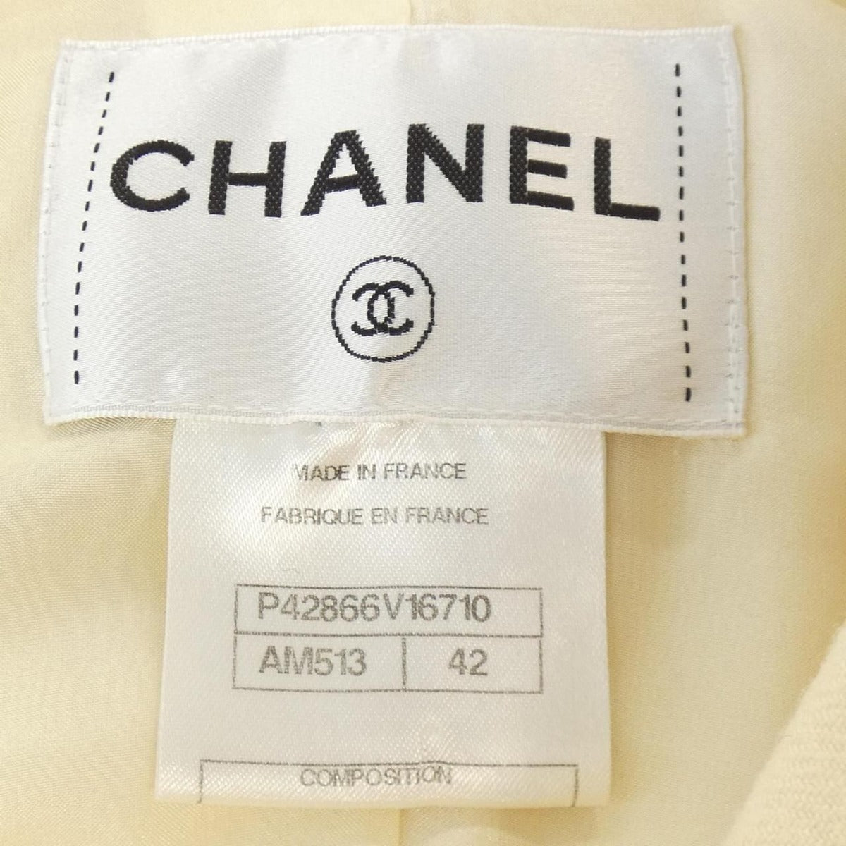 Chanel Coat Yellow 42 — view 4