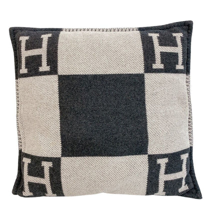 Hermes Jacquard Woven Avalon Wool Cushion Ecru