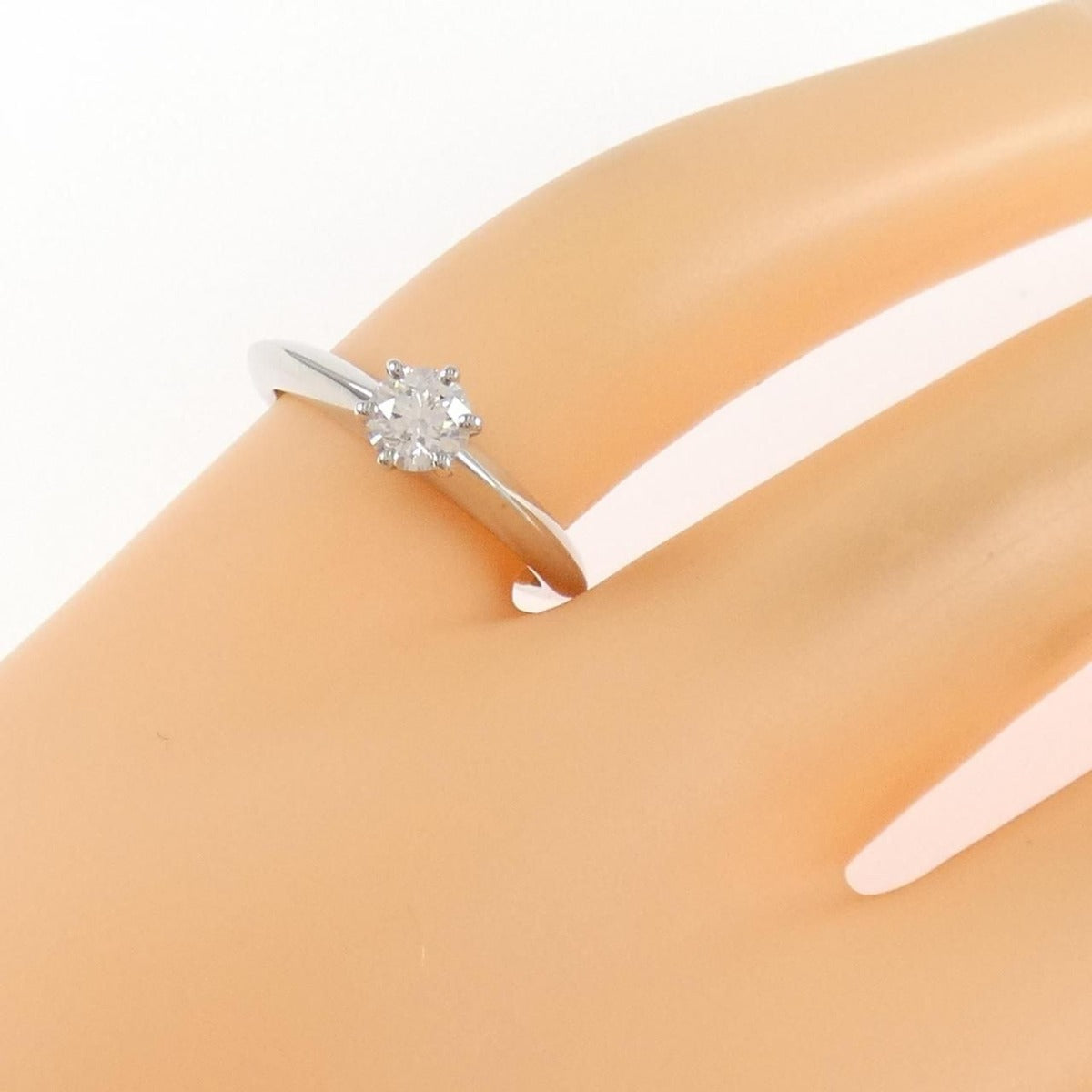 Tiffany Classic Solitaire Ring 0.26 CT — view 6