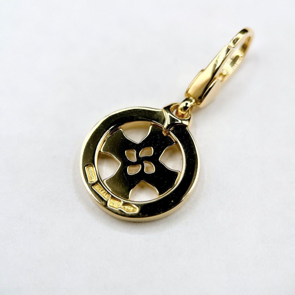 Bvlgari Tondo Cross Yellow Gold Pendant Top — view 2
