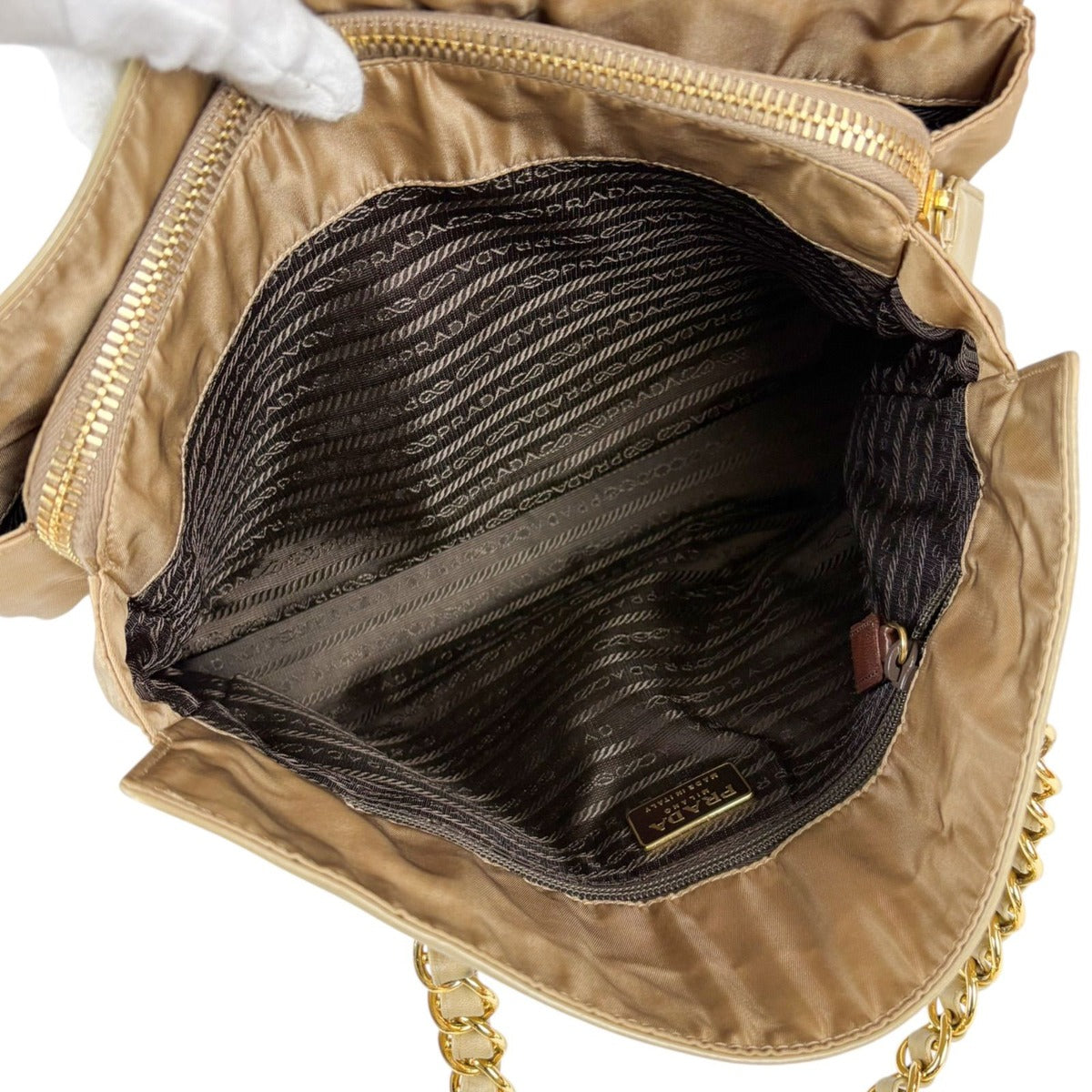 Prada Logo Shape Press Chain Tote Beige Nappa Leather Tessuto — view 9