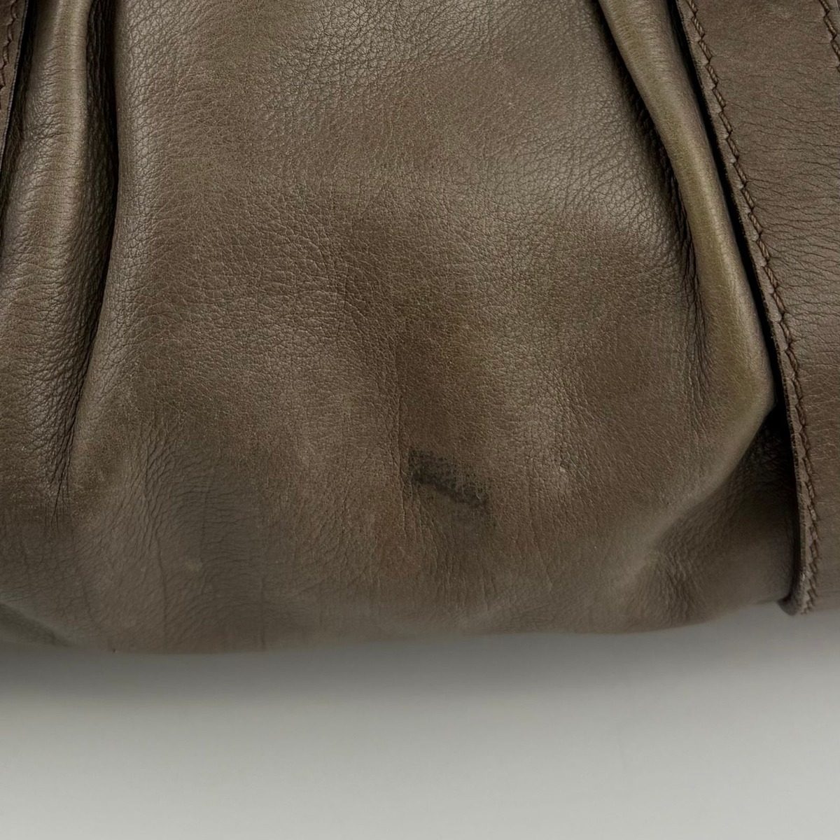 Miu Miu Shoulder Bag Beige Leather Vintage — view 5