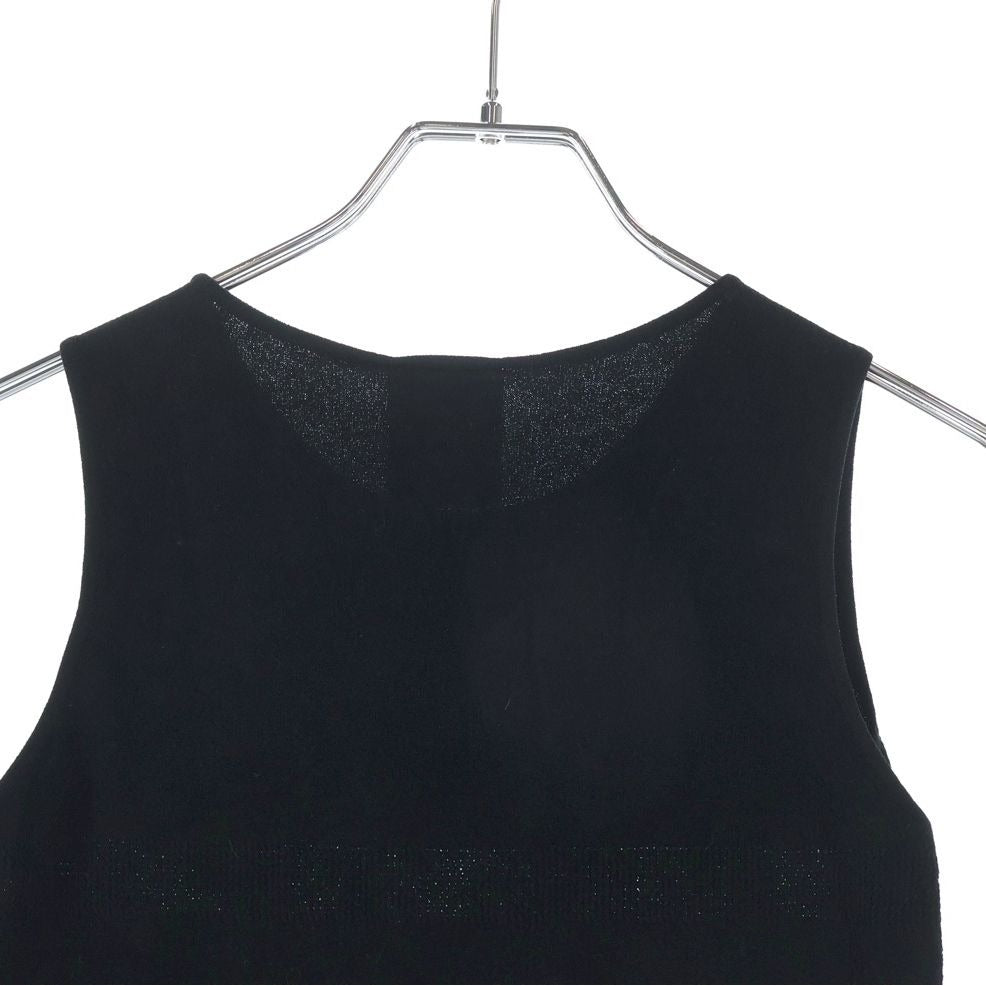 Chanel Spring Collection CC Logo Jacquard Sleeveless Knit Top Black Flat — view 4