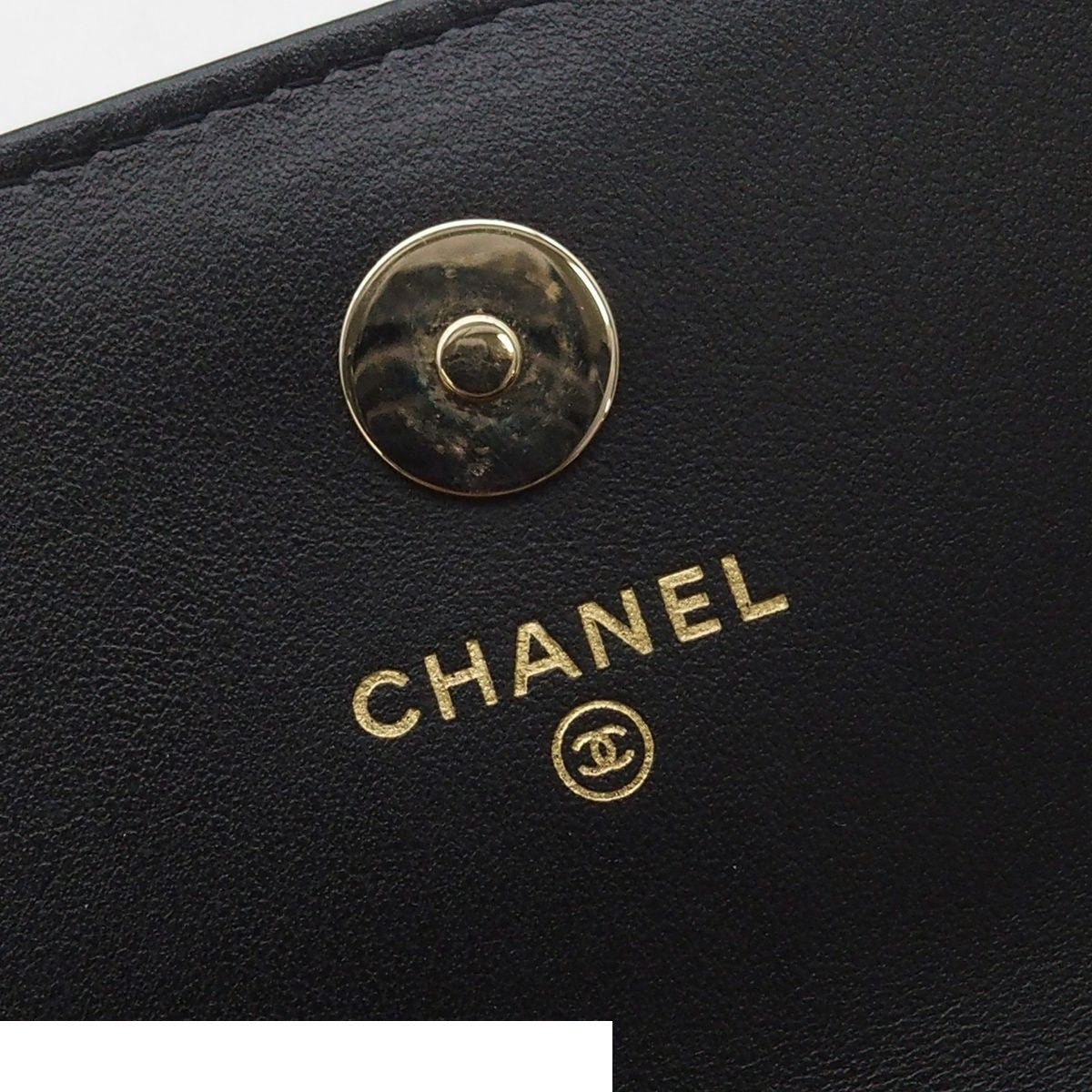 Chanel Pearl Chain Shoulder Bag Wallet Quilted CC Logo Black Lambskin Costume — view 6