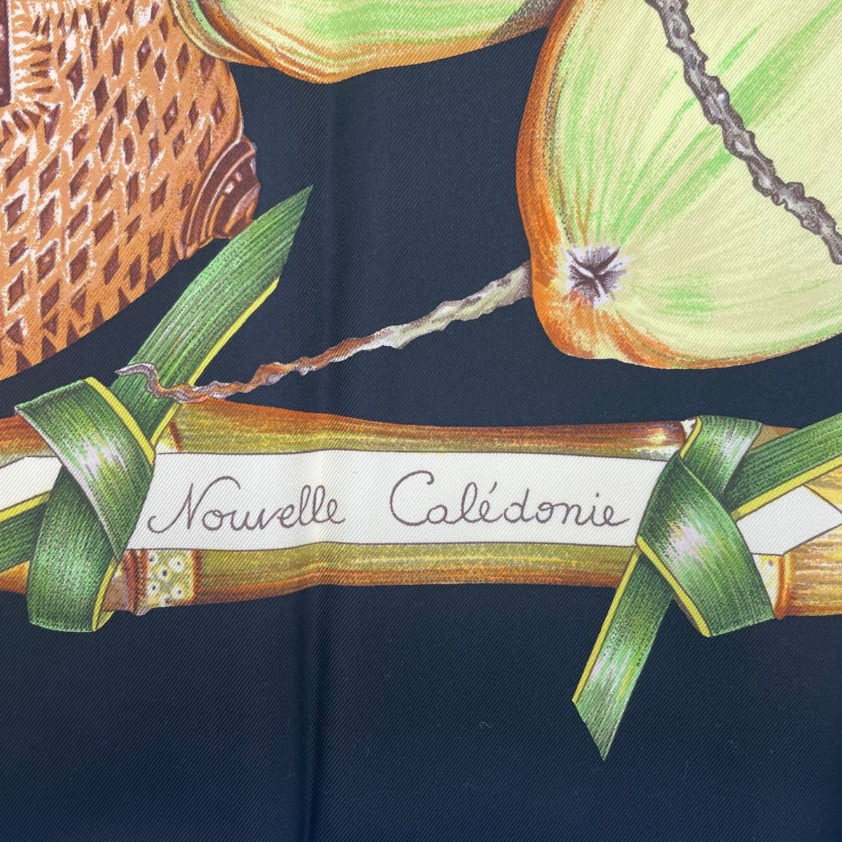Hermes Scarf Silk Carre 90 Jardin Creole Cles Or's Paradise Black — view 6