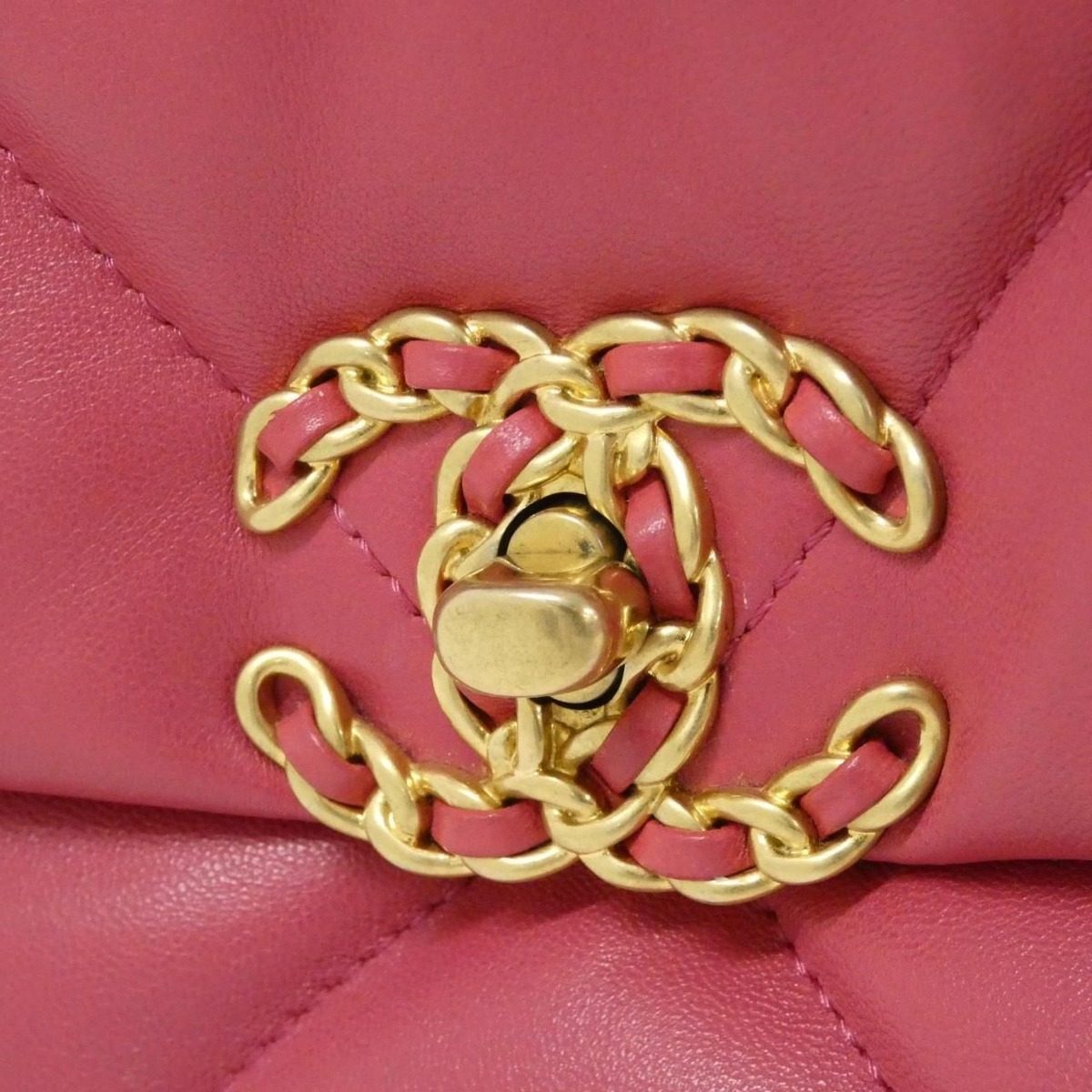 Chanel 19 Line Shoulder Bag — view 4