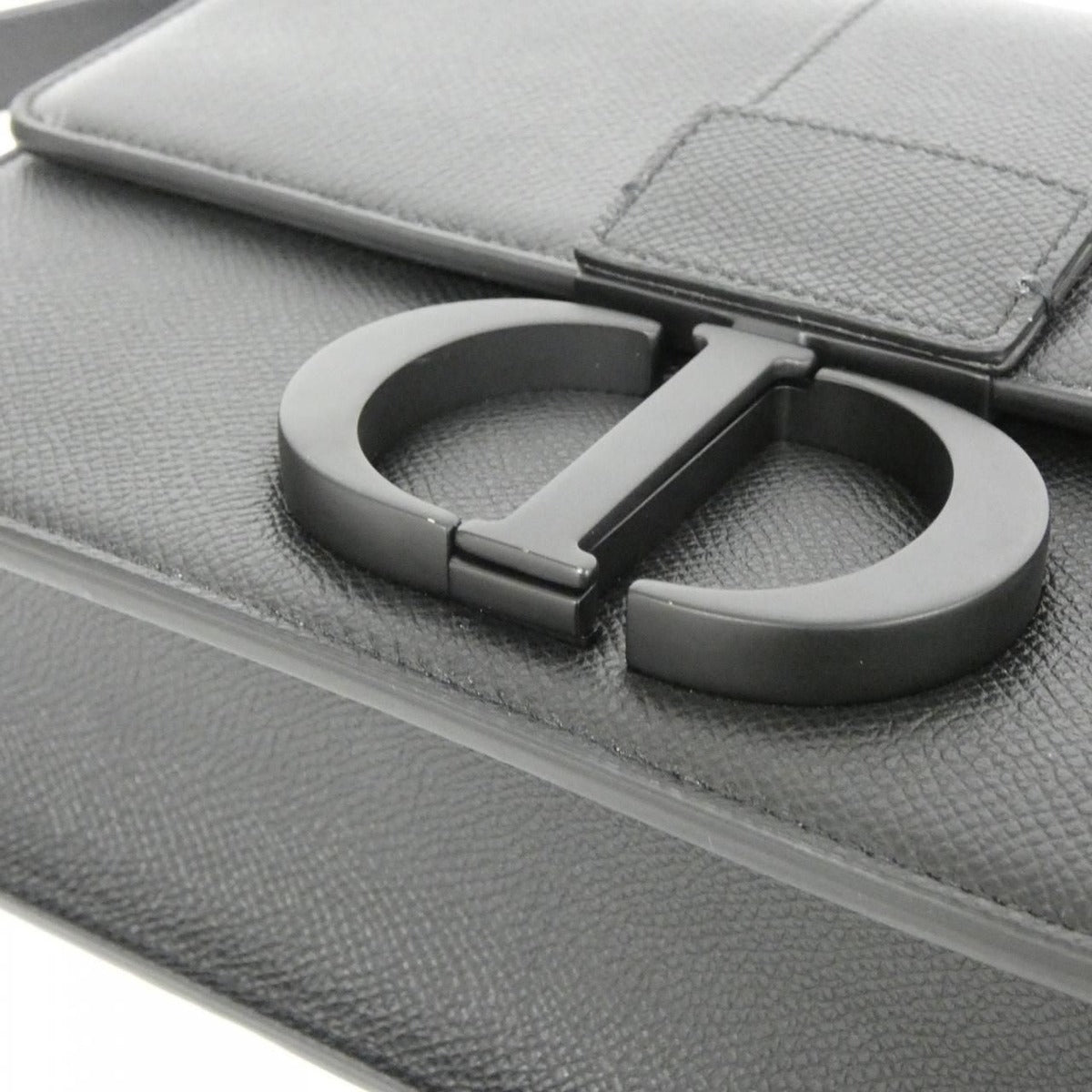 Christian Dior 30 Montaigne M9203 Sbav Shoulder Bag — view 4