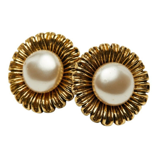 Chanel Vintage Gold Plated Faux Pearl