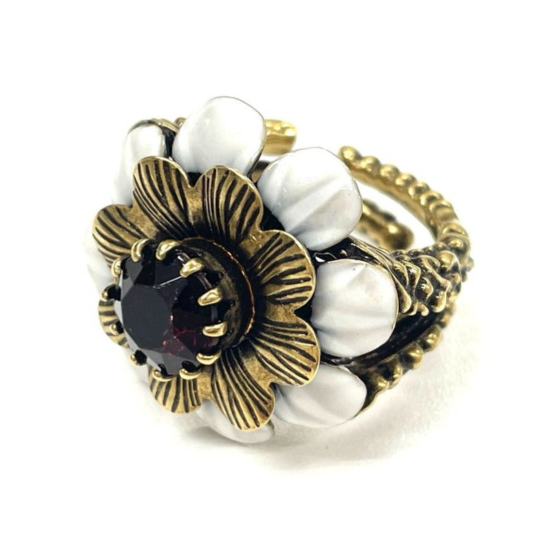 Gucci Flower Cocktail Ring S White Stones And GP