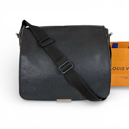 Louis Vuitton Taiga Line Victor Cross Black Khaki Green — view 15