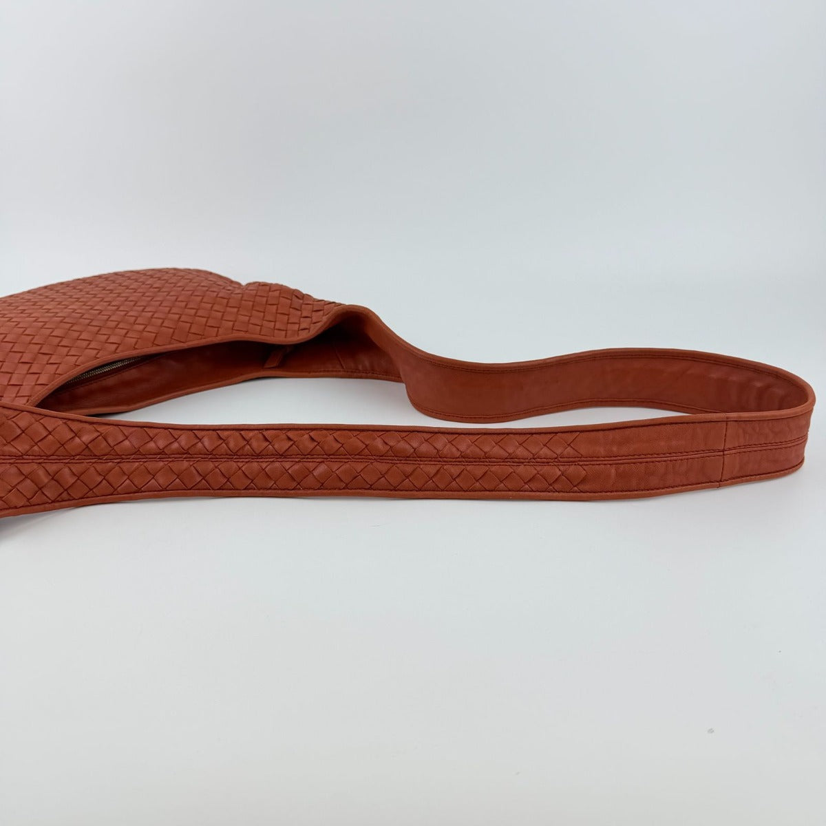 Bottega Veneta Intrecciato Shoulder Bag Orange Leather Vintage — view 11