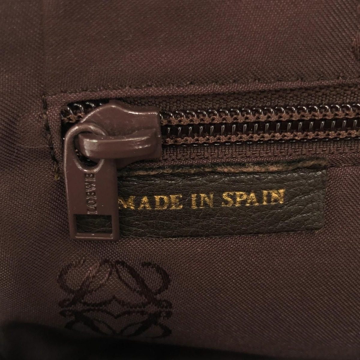Loewe Vintage Shoulder Bag — view 10