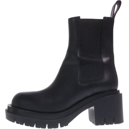 Bottega Veneta Lug Chelsea Boots Leather Black