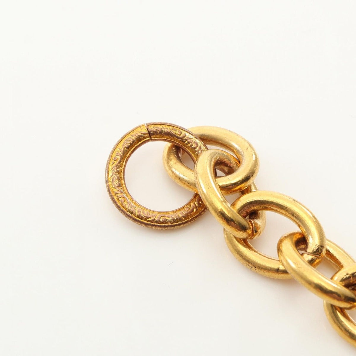 Chanel Necklace CC Logo — view 7