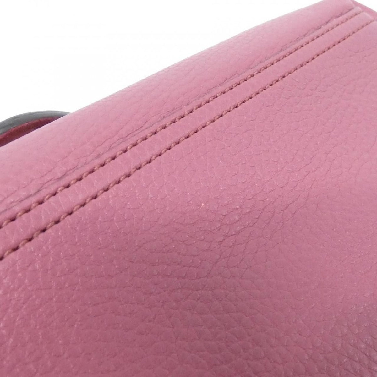 Gucci GG Marmont Shoulder Bag — view 3