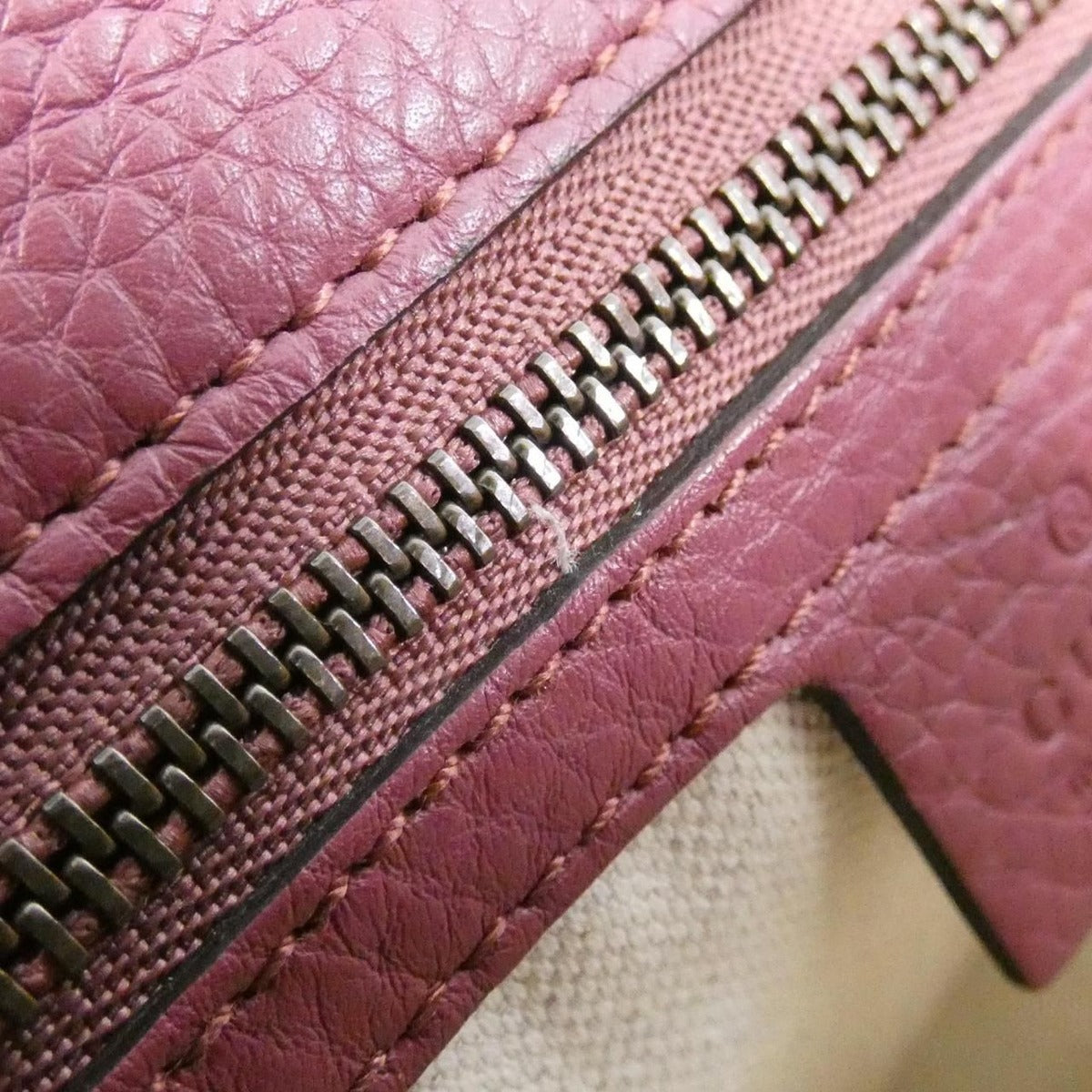 Gucci GG Marmont Shoulder Bag — view 10