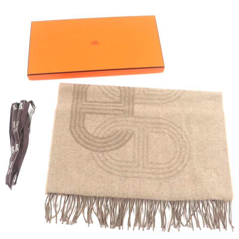  Hermes Circuit 24 100% Cashmere Chaine D'ancre Serie Button Embroidery