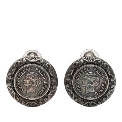 Chanel Coin Motif Round Earrings Vintage 96 Black Metal