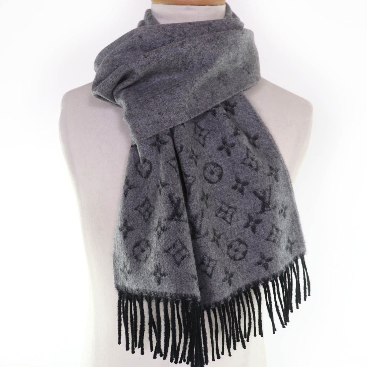 Louis Vuitton Scarf Monogram Gradient Cashmere Wool — view 4