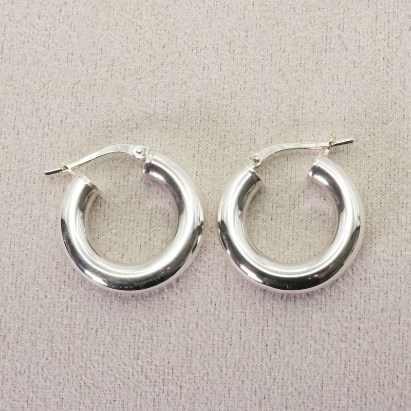 Bottega Veneta Silver Hoop Earrings 25-1593 Box