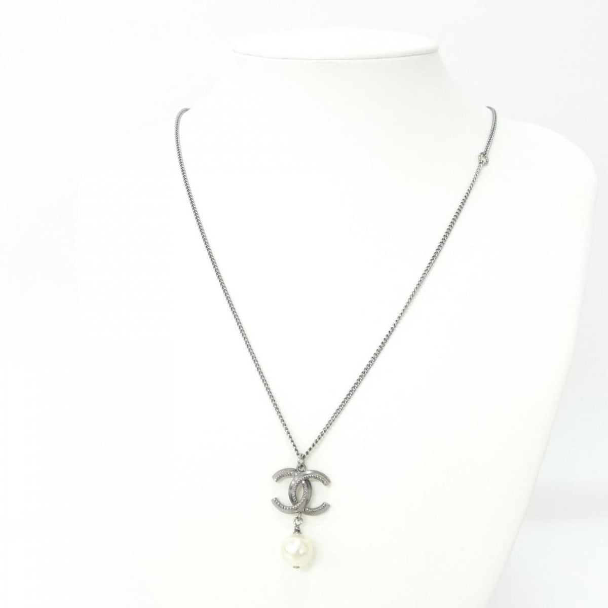 Chanel Necklace White — view 6