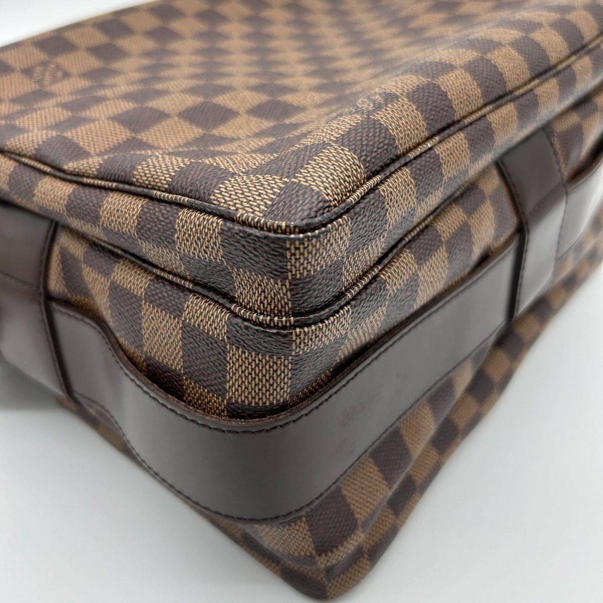 Louis Vuitton Naviglio Damier Ebene Canvas Shoulder Bag Crossbody Brown — view 10