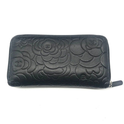 Chanel CC Logo Camellia Lambskin Zip Around Wallet Black — view 4