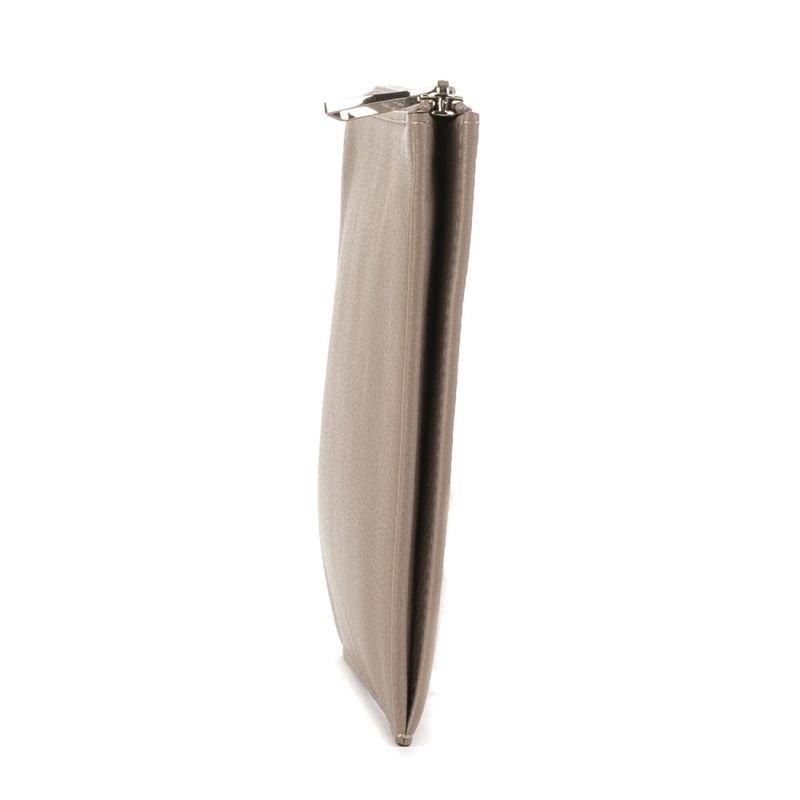 Louis Vuittonpochette Jules Taupe Taurillon Cles Mann Scuff Zar A