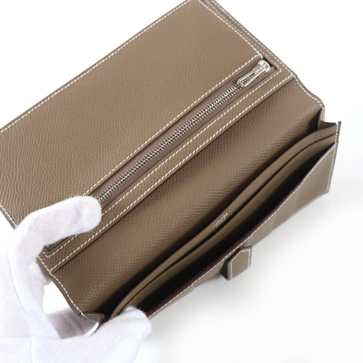 Hermes Bearn Souffle Etoupe Silver Leather Wallet — view 7