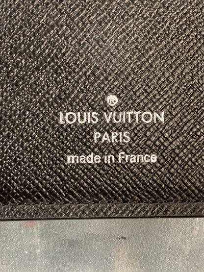 2577 Louis Vuitton Portefeuille Brazza Long Wallet M32572 Taiga Ardoise Black