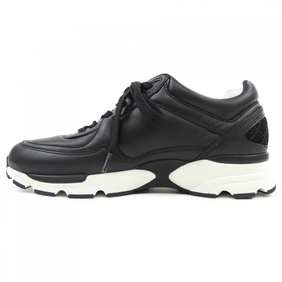 Chanel Sneakers Calfskin Black — view 2