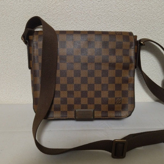 Louis Vuitton District PM Damier Shoulder Bag