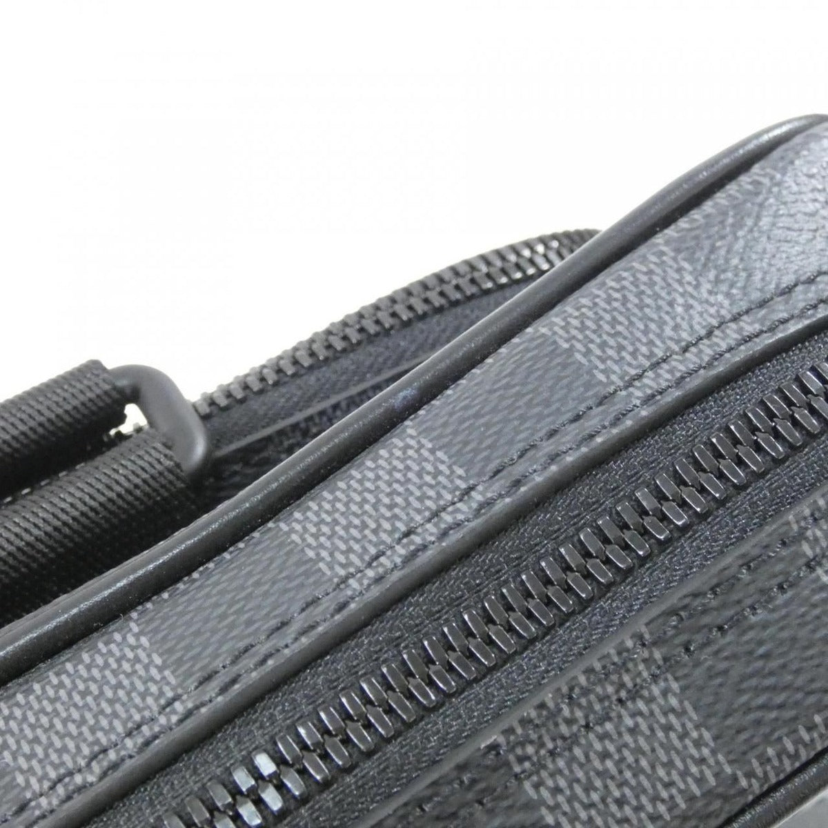 Louis Vuitton Damier Graphite Utility Business Bag — view 5