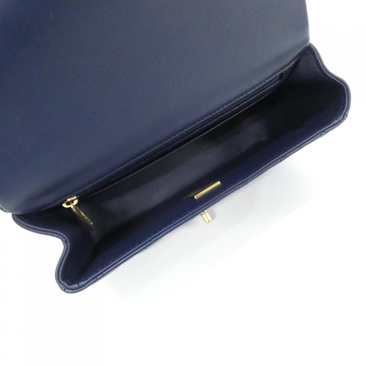 Chanel Bag Handbag Gold — view 8
