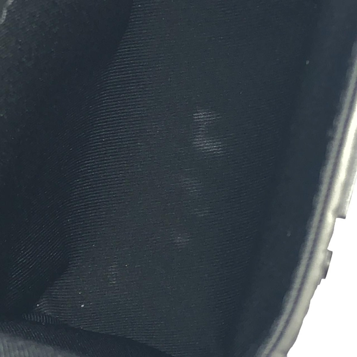 Louis Vuitton Taurillon Monogram Vertical Trunk Wearable Wallet — view 8