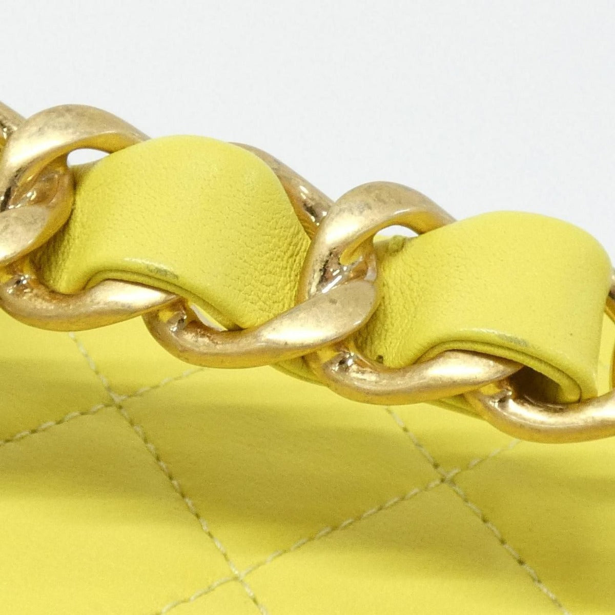 Chanel Bag Gold — view 5