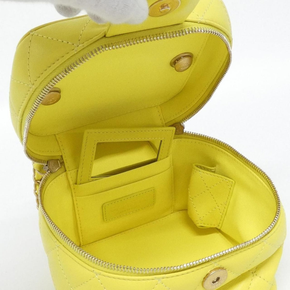 Chanel Bag Gold — view 7