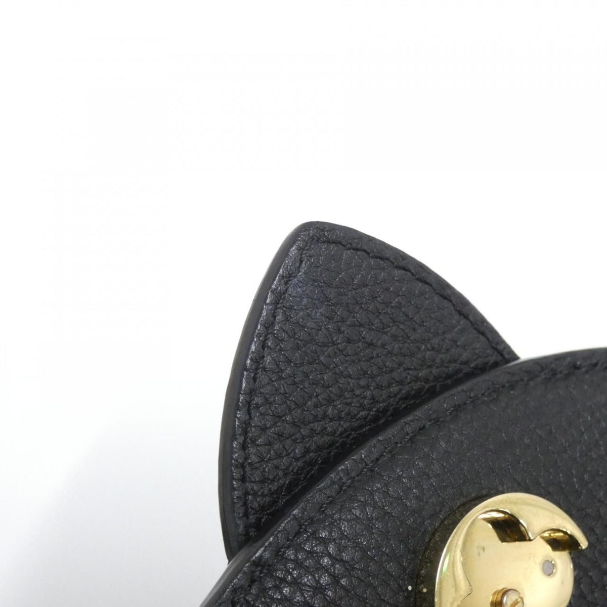 Louis Vuitton LV Pont Neuf Soft PM Shoulder Bag — view 10