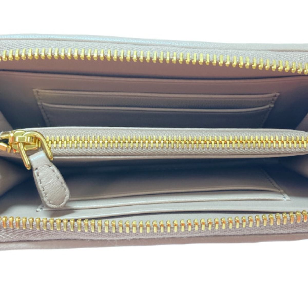 Prada Medium-Length Wallet Portafoglio Lampo 1ml157 Beige Cipria Round Zipper