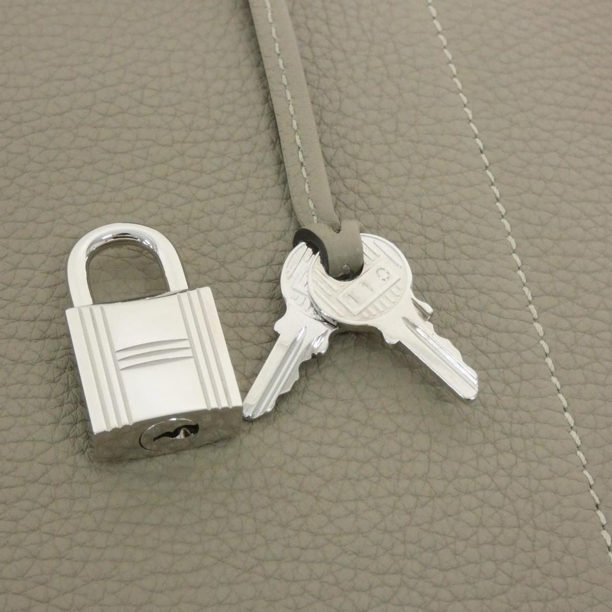 Hermes Bolide 31 cm Bag — view 5