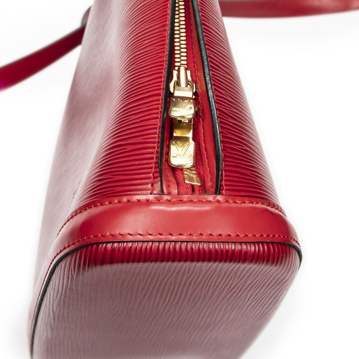 Louis Vuitton Ryu Sac Red Epi Shoulder Bag — view 7