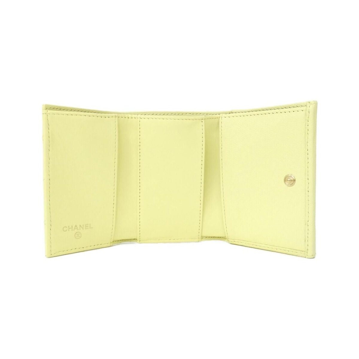 Chanel Wallet Yellow — view 6