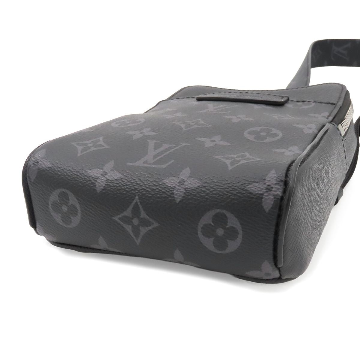 Louis Vuitton Outdoor Sling Bag Noir Silver Taigarama Monogram Eclipse Taiga — view 4
