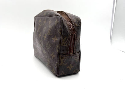 Louis Vuitton Pouch Trousse Toilette 23 Clutch Bag Monogram M47524 05bs211