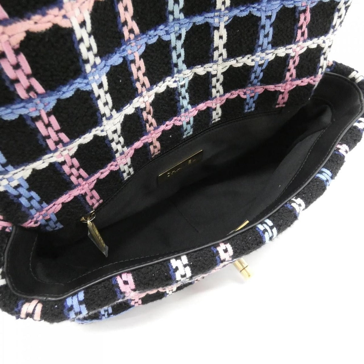 Chanel 19 Shoulder Bag — view 7