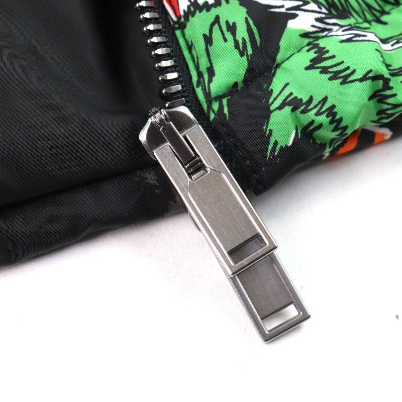 Gucci 526428 Panther DOWN Jacket Angry Panther Hooded Double Zip Down Jacket